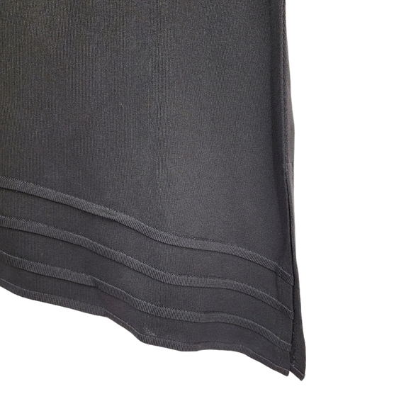 Misook Women's Short Sleeve Asymmetric Hem Top Black - S - Picture 5 of 6